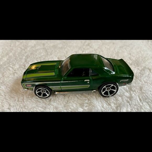 HOTWHEELS GREEN '68 1968 COPO CHEVROLET CAMARO - MADE IN MALAYSIA. - Picture 3 of 9